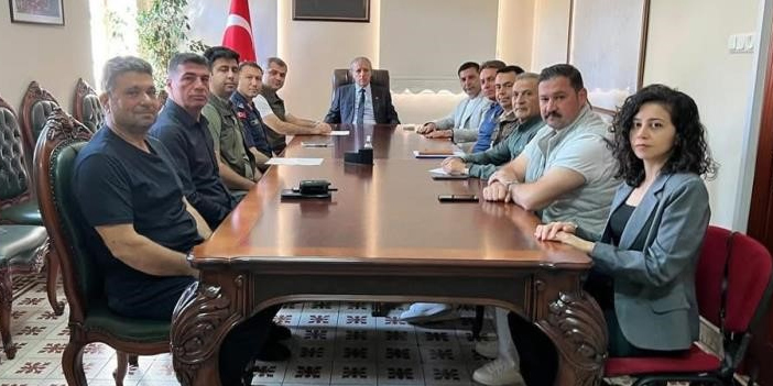 Kuşadası’nda yaban domuzu sorunu görüşüldü