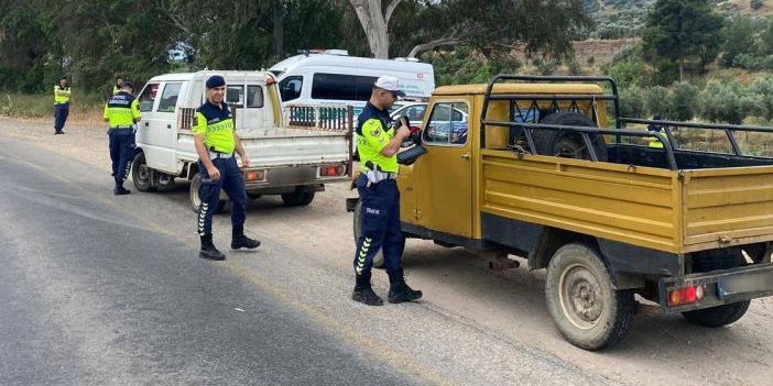 Köşk’te ‘şok’ trafik uygulaması: 12 sürücü cezadan kaçamadı