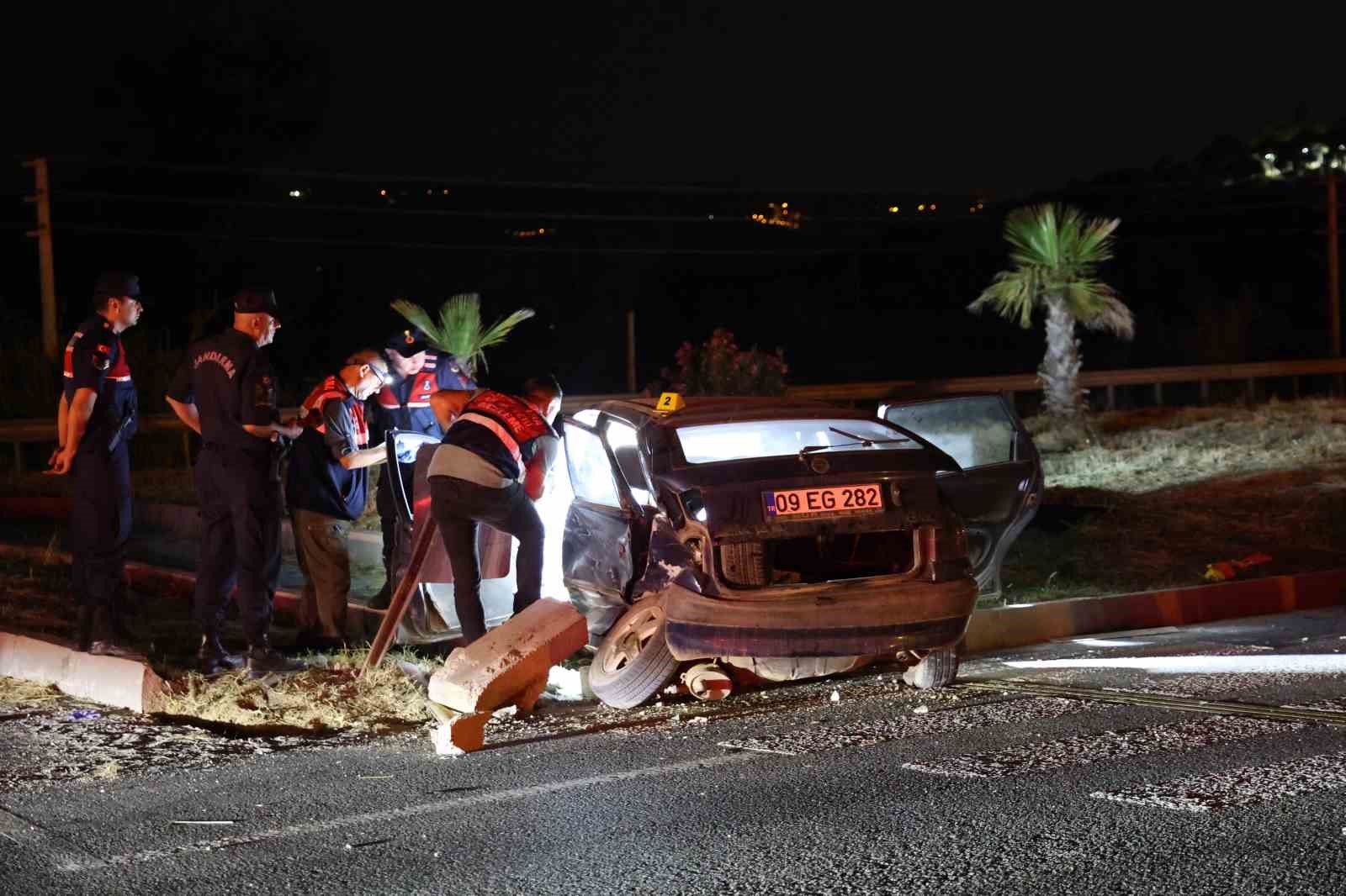 Aydın’da feci kaza... İki otomobil çarpıştı: 2 ölü, 3 yaralı