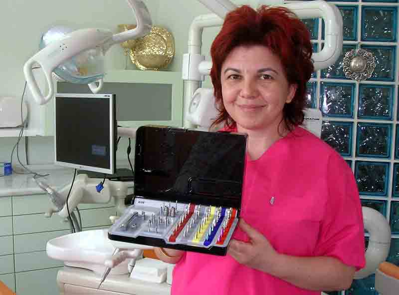 Başarılı Diş Hekimine Uluslararası Kongre’den özel davet geldi