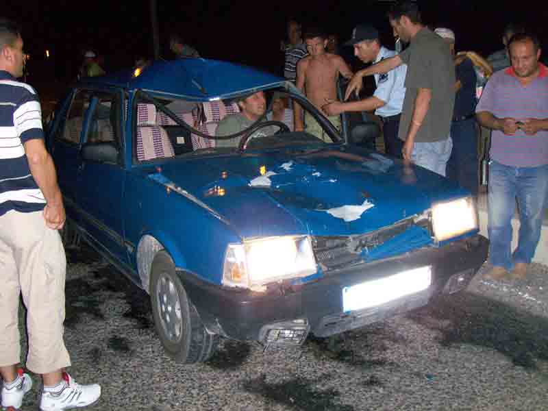 Çevre yolunda meydana gelen kazada facianın eşiğinden dönüldü