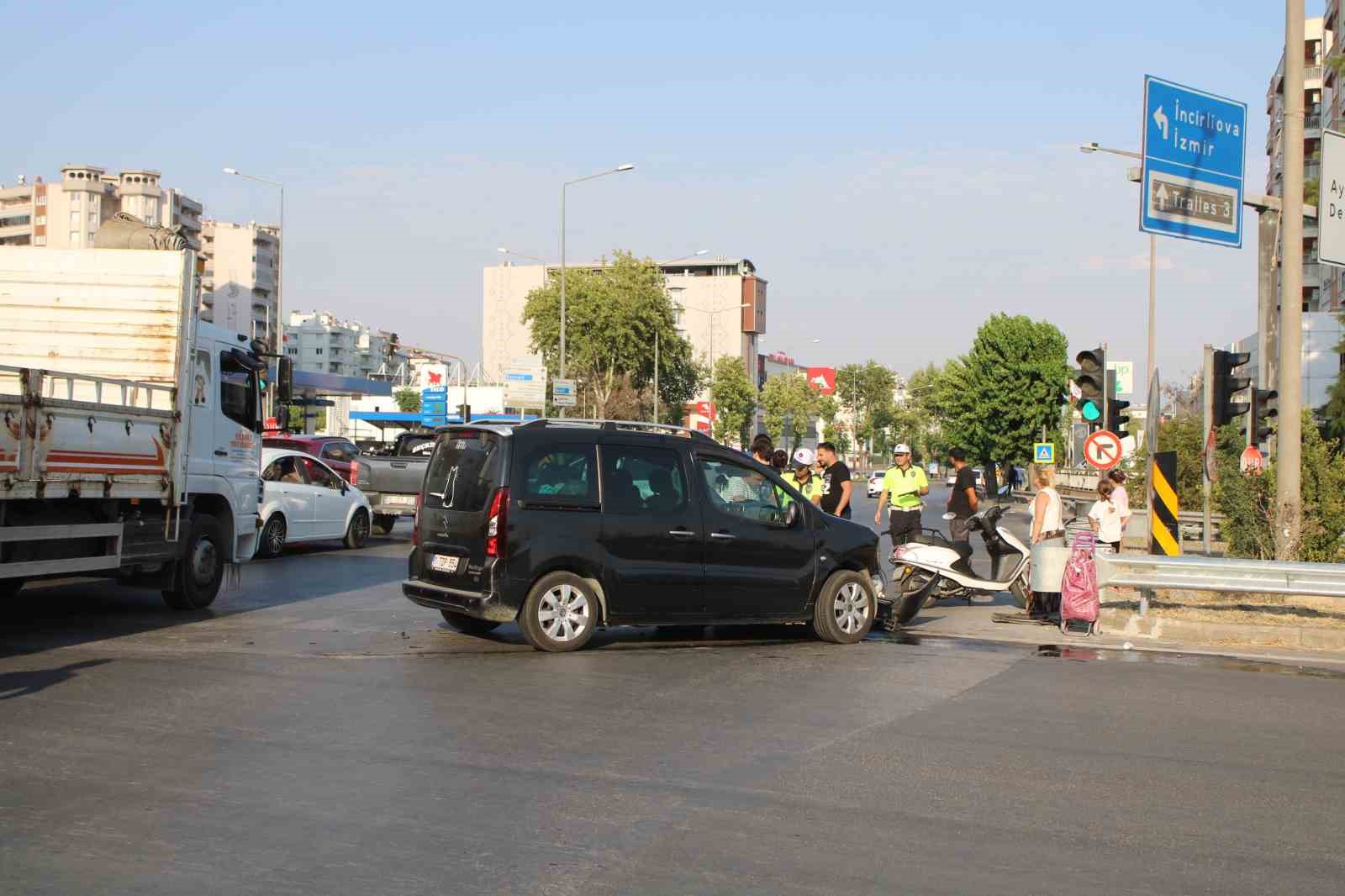 Kırmızı ışık ihlali kaza getirdi: 1 yaralı