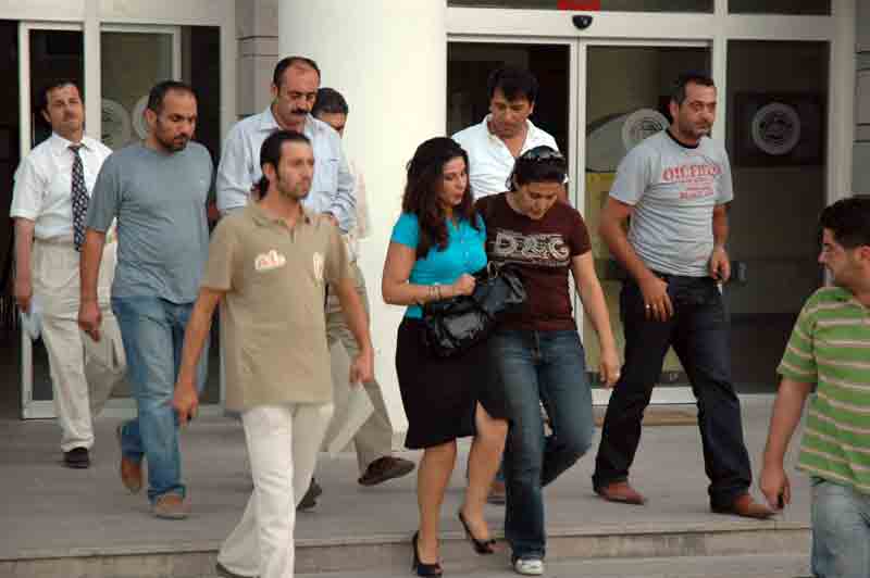 Kuşadası’ndaki İmar Operasyonu’nda gözaltına alınan iki kişi tutuklandı