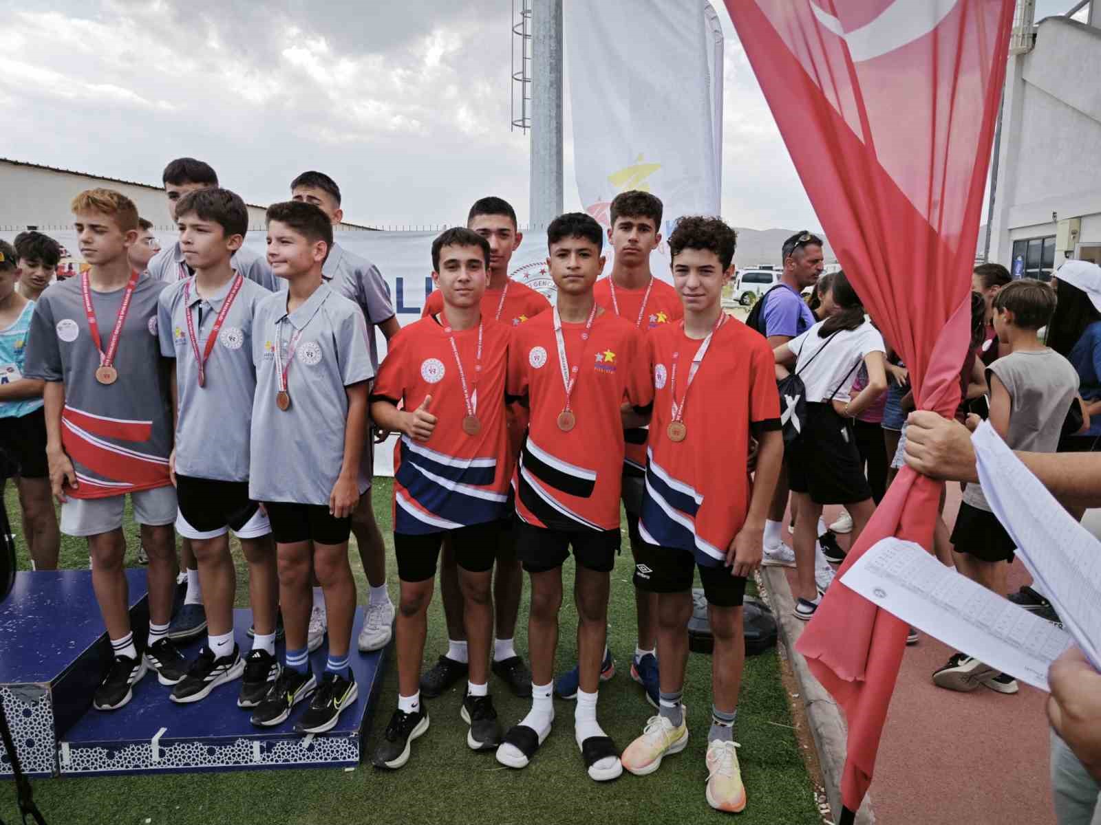 Aydınlı sporcular, şampiyonadan başarılarla döndü