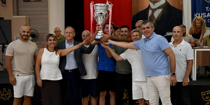 KUŞADASI BELEDİYE MECLİSİ TÜRKİYE ŞAMPİYONU OLAN TAKIMI AĞIRLADI
