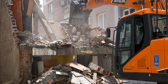 KUŞADASI’NDA KENTSEL DÖNÜŞÜM ÇALIŞMALARI DEVAM EDİYOR