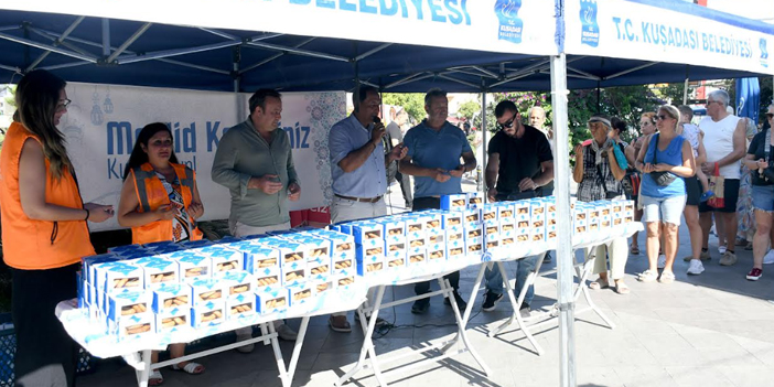 KUŞADASI BELEDİYESİ’NDEN KANDİL SİMİDİ İKRAMI