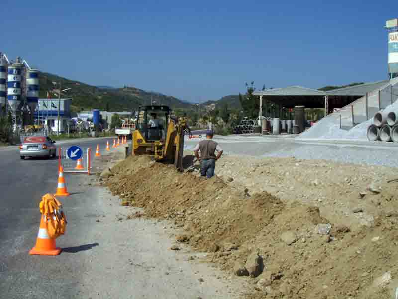 AĞAÇLI KÖPRÜSÜNDE SON  ETAP ÇALIŞMALARI BAŞLADI