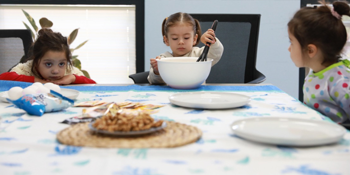 EFELER’İN ÖZEL ÖĞRENCİLERİNDEN RENKLİ ETKİNLİK