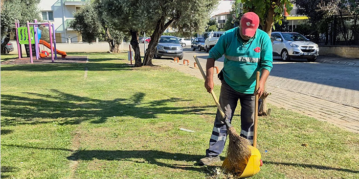 EFELER’DE YEŞİL ALANLARDA BAKIM ÇALIŞMALARI SÜRÜYOR