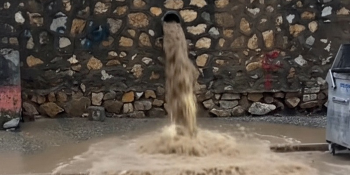 Aydın’da Yağmur Değil Felaket Yağdı! Şehir Göle Döndü, Aydın BŞB ve Altyapı Yine Sınıfta Kaldı