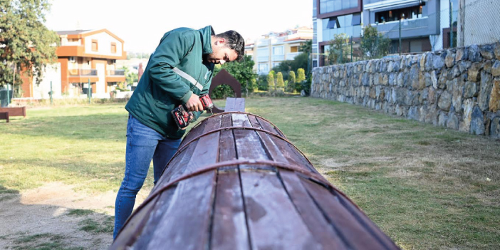 KUŞADASI BELEDİYESİ’NDEN CAN DOSTLARIN PARKLARINA ÖZEL BAKIM