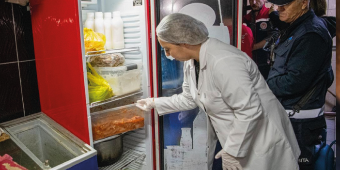 KUŞADASI BELEDİYESİ HALK SAĞLIĞI İLE OYNAYANLARI AFFETMİYOR