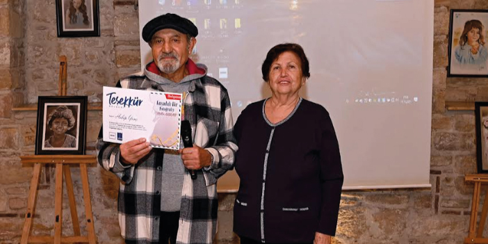 KUŞADASI’NIN FOTOĞRAFÇISI ARSLAN’IN YAŞAM HİKAYESİ İBRAMAKİ’DE ANLATILDI