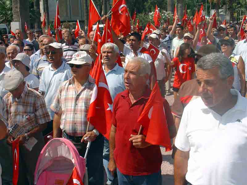 Kuşadası’nda miting