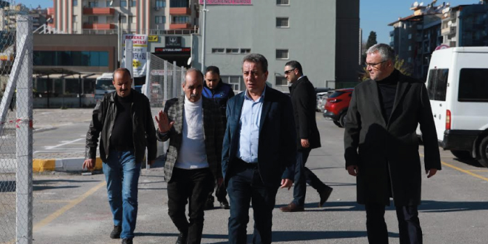 BAŞKAN ANIL YETİŞKİN KURTULUŞ PAZAR YERİNDE İNCELEMELERDE BULUNDU