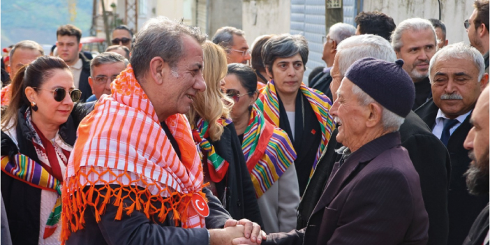 AÇILIŞTA ALKIŞLARLA KARŞILANDI
