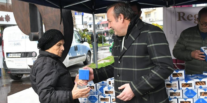 KUŞADASI BELEDİYESİ’NDEN KANDİL SİMİDİ İKRAMI