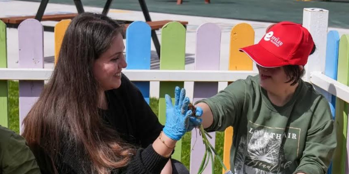 BAŞKAN ANIL YETİŞKİN’İN EĞİTİM HAMLESİ AİLE EKONOMİSİNE  103 MİLYON TL KATKI SAĞLADI