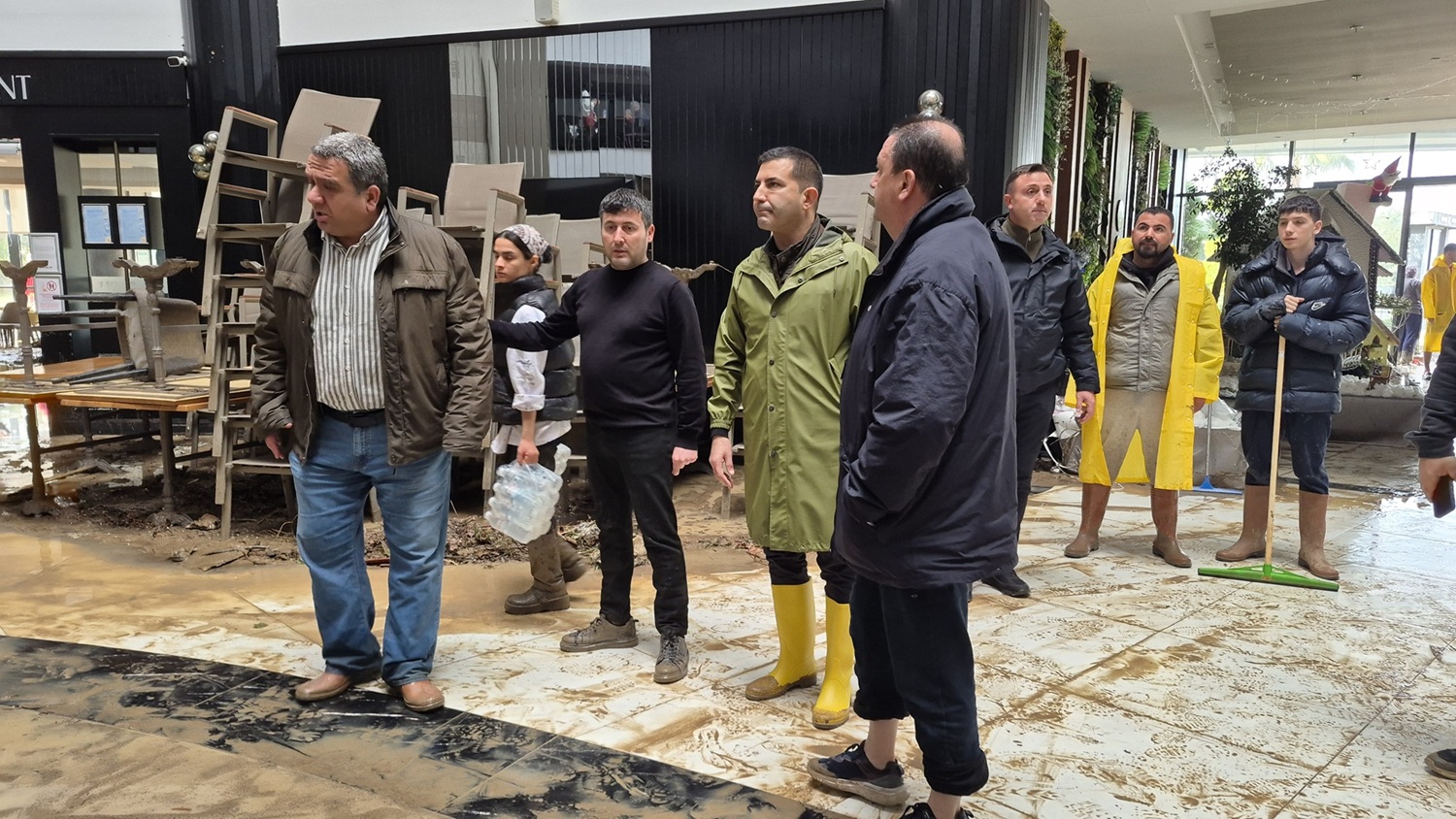 Başkan Ömer Günel Sahaya İndi “Afetler, Tedbirler Alınırsa Yaşanmaz”