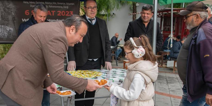 KUŞADASI BELEDİYESİ'NDEN 6 Şubat DEPREM ŞEHİTLERİ İÇİN KUR'AN VE LOKMA HAYRI