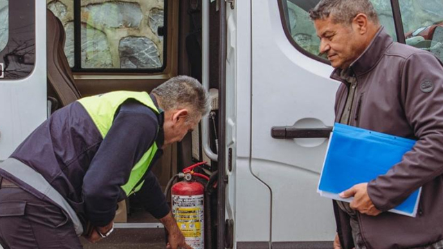 KUŞADASI'NDA ÖĞRENCİLERİN GÜVENLİĞİ İÇİN SIKI DENETİM