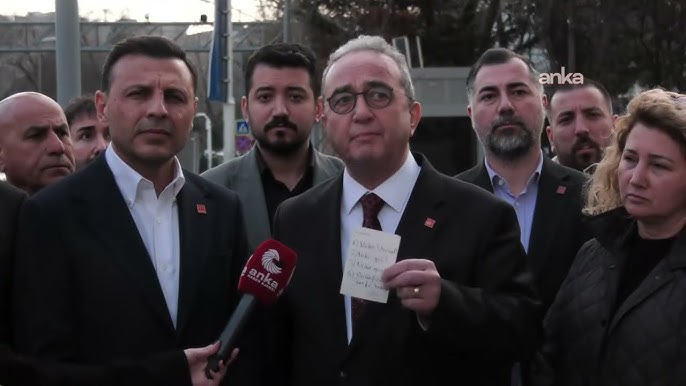 BÜLENT TEZCAN: “KUMPASLAR VE KİRLİ OYUNLAR BİZLERİ YILDIRAMAZ”