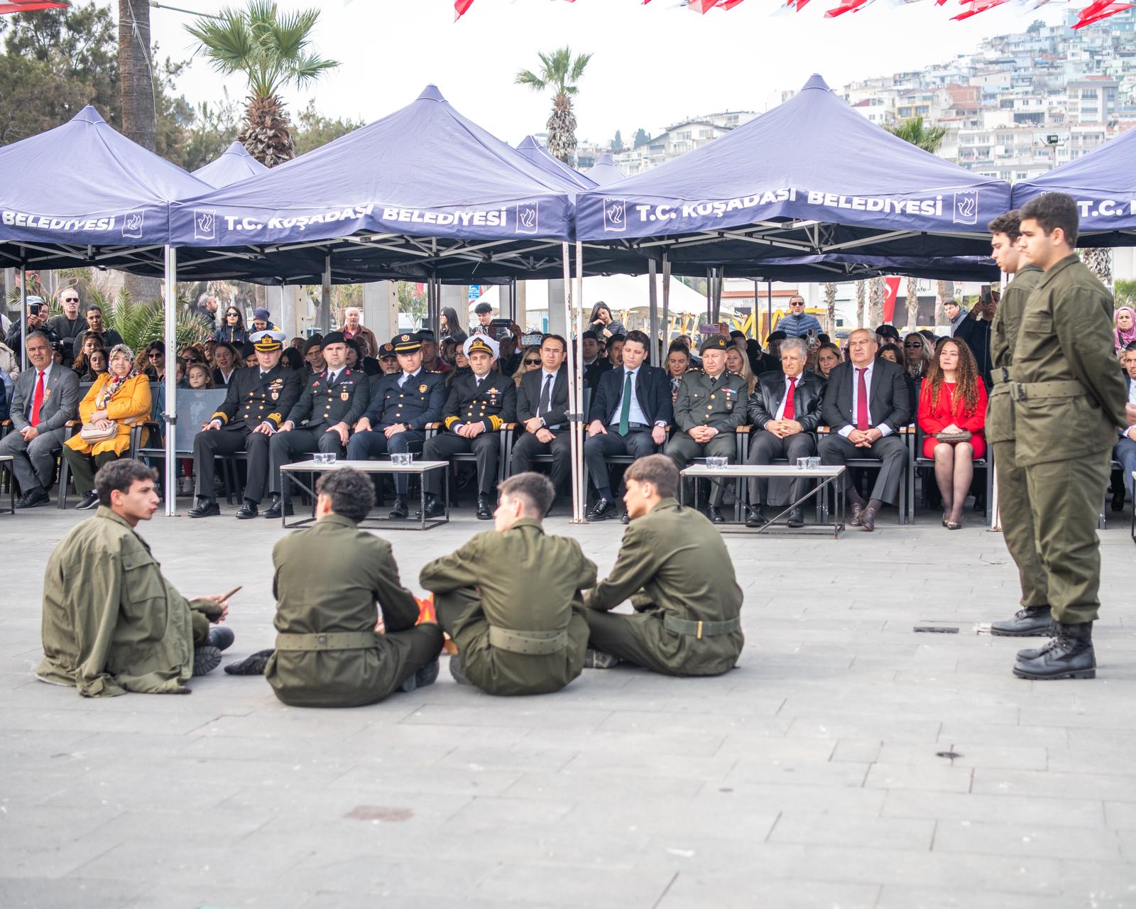 KUŞADASI’NDA ÇANAKKALE DENİZ ZAFERİ’NİN 111. YILI KUTLANDI