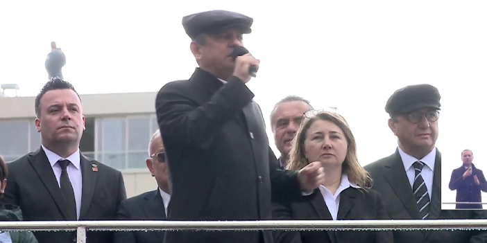 "ÖZLEM'İ ÇIKAR KARŞIMIZA, KOYALIM SANDIĞI ORTAYA"