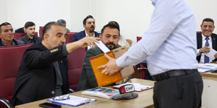 EFELER BELEDİYESİ'NİN 2025 YILI FAALİYET RAPORU OYBİRLİĞİYLE ONAYLANDI