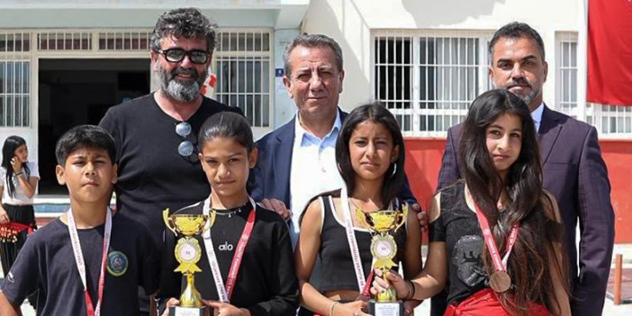 BAŞKAN ANIL YETİŞKİN DÜNYA ROMANLAR GÜNÜ ETKİNLİĞİNE KATILDI