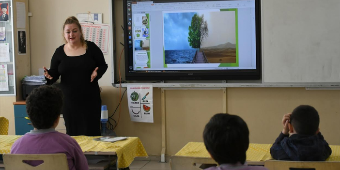 KUŞADASI BELEDİYESİ’NDEN ÖĞRENCİLERE ÇEVRE VE GERİ DÖNÜŞÜM EĞİTİMİ