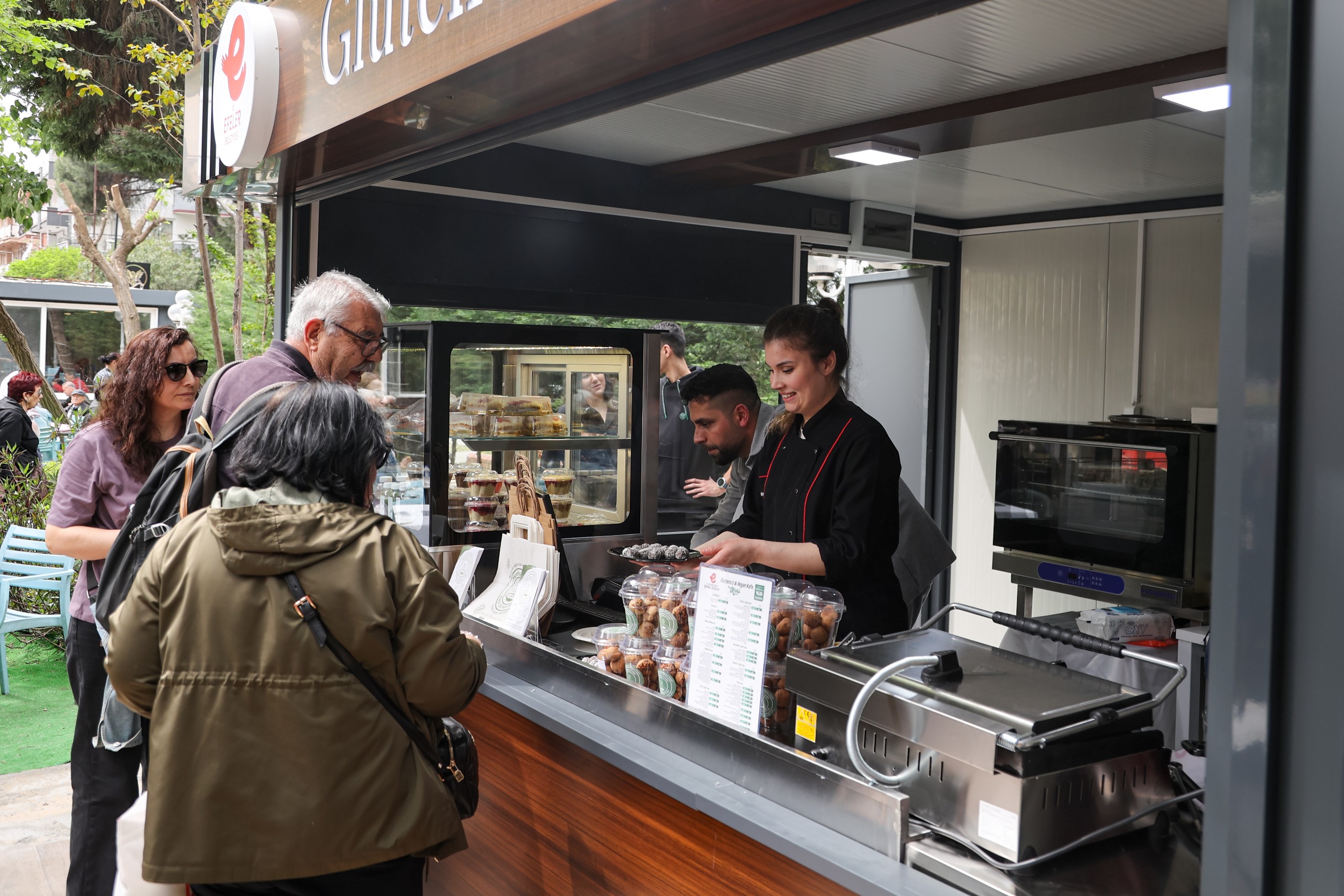 EFELER’DE ÇÖLYAK HASTALARININ GÜVENLİ LİMANI GLUTENSİZ & VEGAN KAFE