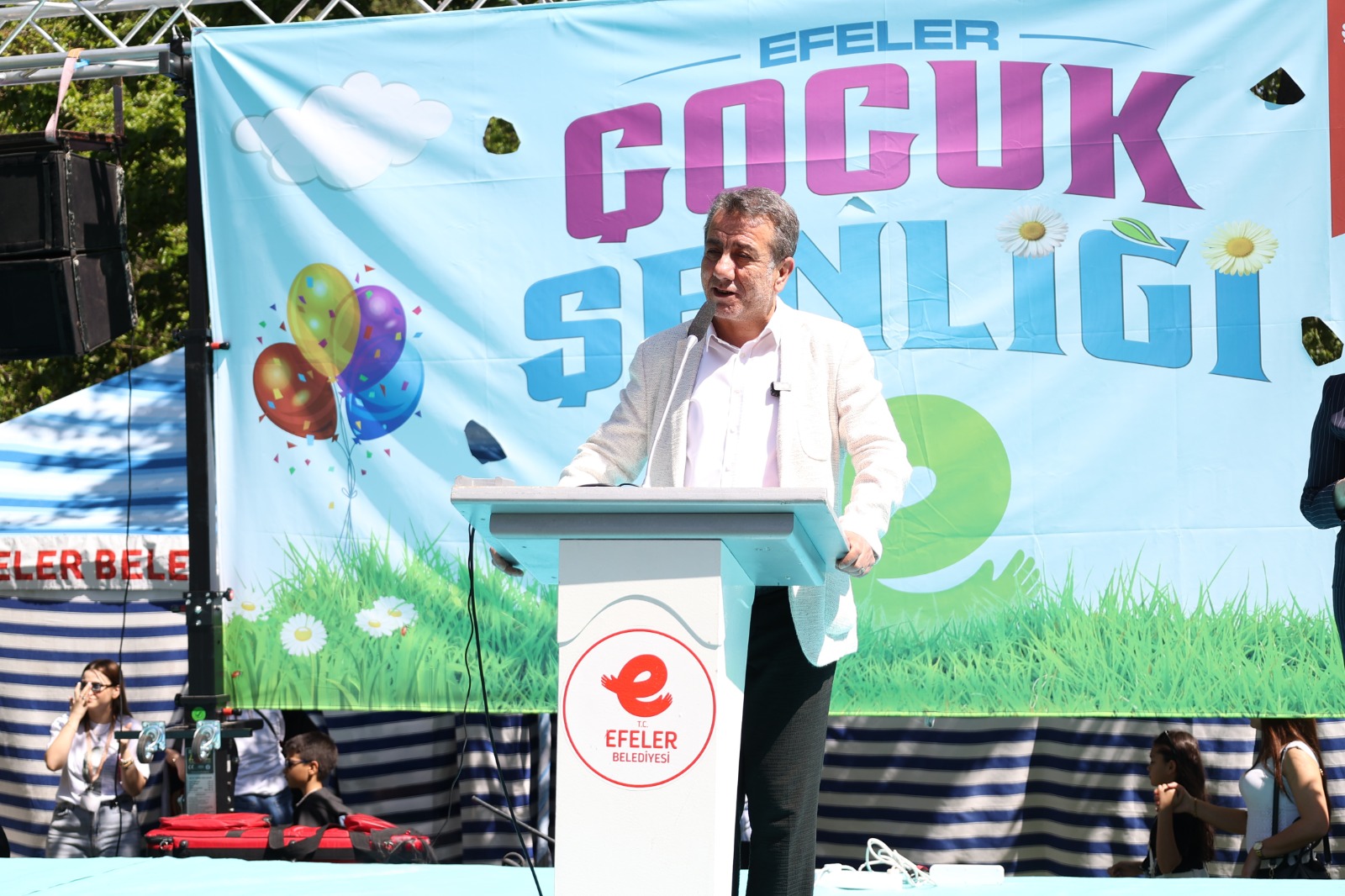 BAŞKAN YETİŞKİN’DEN ÇOCUKLARA ARMAĞAN: 2. EFELER ÇOCUK ŞENLİĞİ