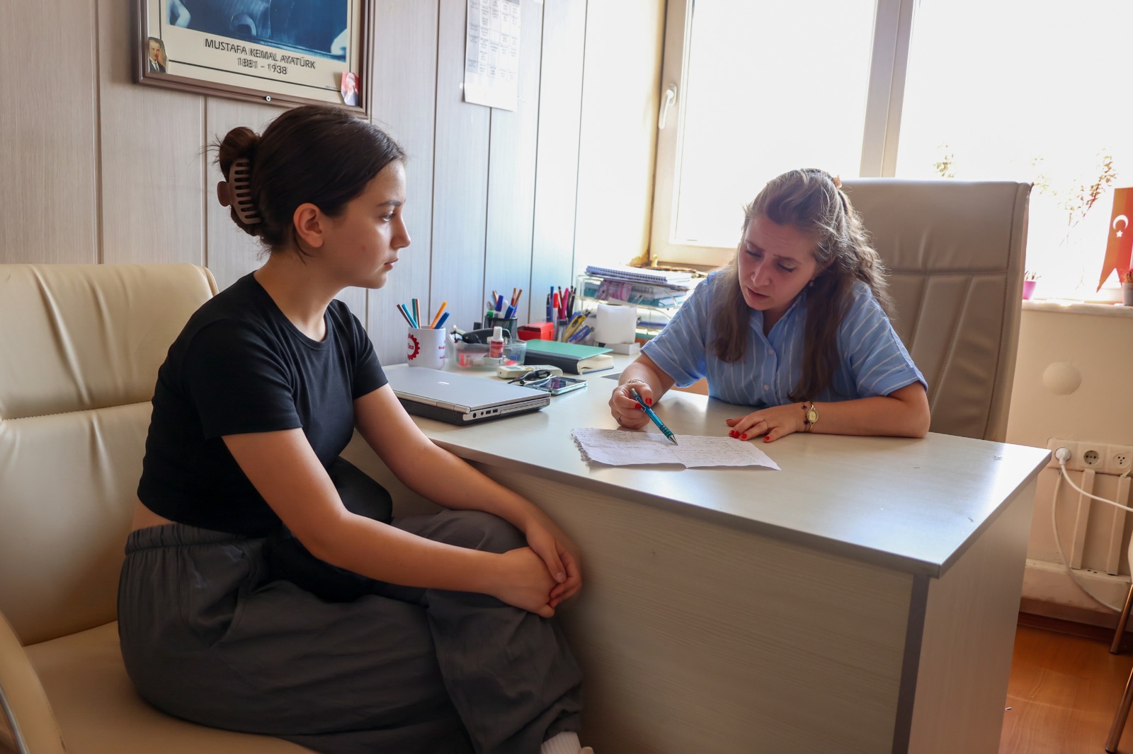 EFELER BELEDİYESİ’NDEN ÖĞRENCİLERE ÜCRETSİZ LGS TERCİH DESTEĞİ