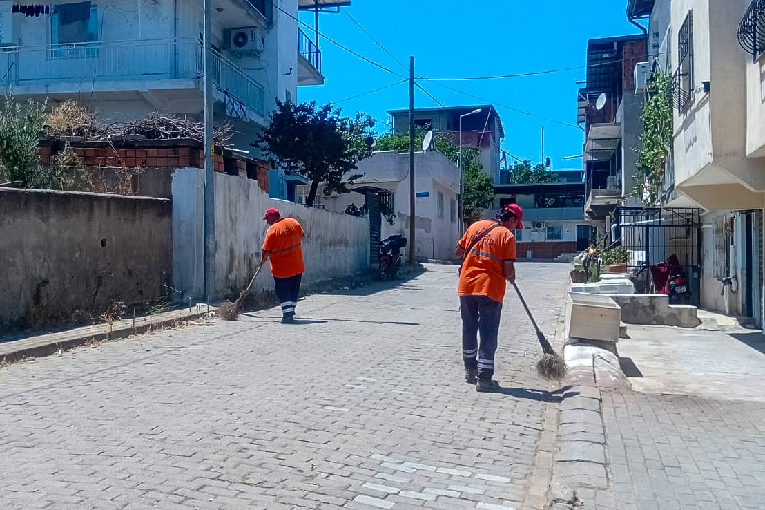 MAHALLELER KÖŞE BUCAK TEMİZLENİYOR