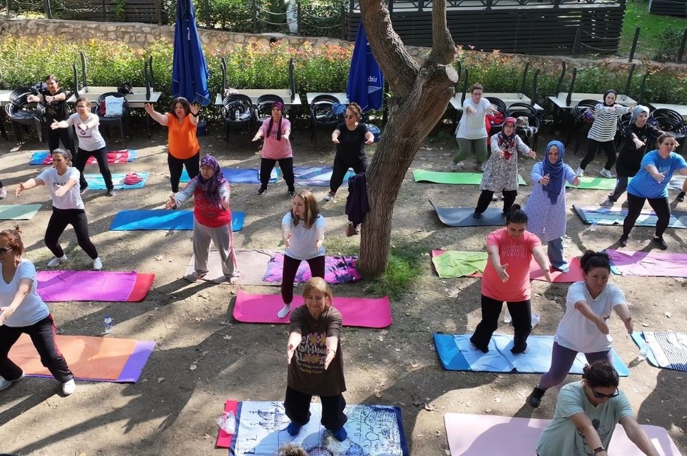 EFELER’DE YOGA AKŞAMI