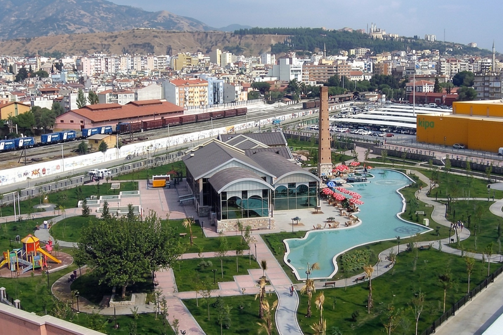EFELER'DE AKADEMİK MESLEK TANITIM VE KARİYER GÜNLERİ BAŞLIYOR