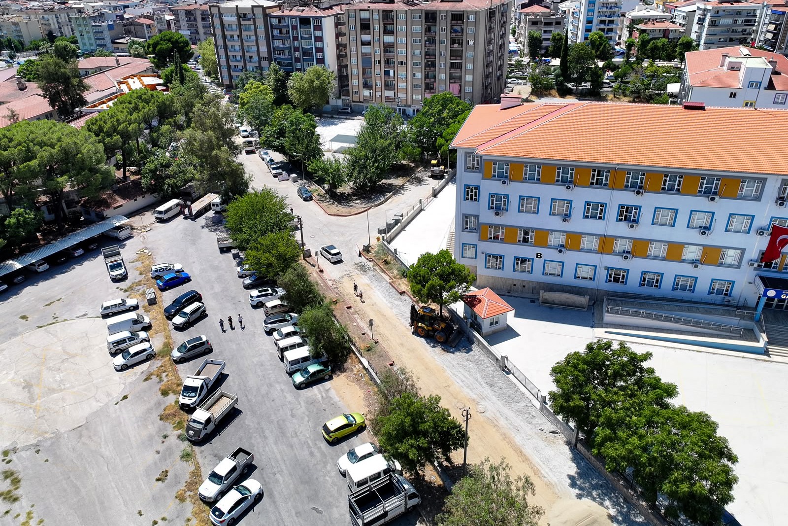 OKUL YOLUNDA KONFOR VE GÜVENLİK ARTIYOR
