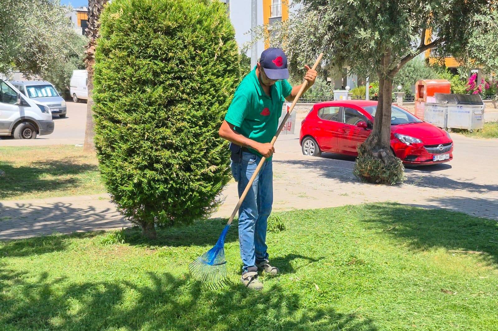EFELER BELEDİYESİ’NDEN MİMAR SİNAN PARKLARINA KAPSAMLI BAKIM