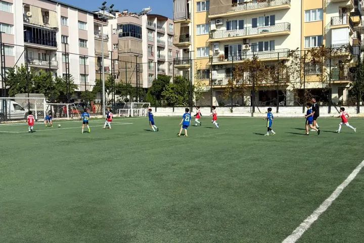 BAŞKAN YETİŞKİN 120 SPORCUYU CUMHURİYET TURNUVASI'NDA BULUŞTURDU