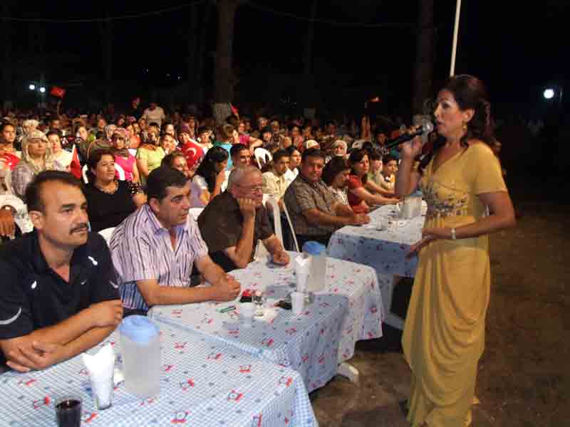 Bağarası halkı Gençlik Şöleni’yle coştu