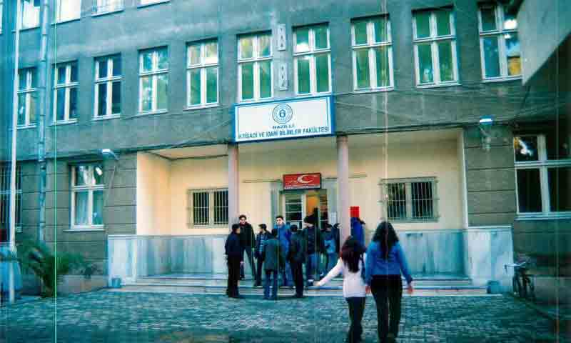 Rektör Boylu taşınma tartışmalarına son noktayı koydu