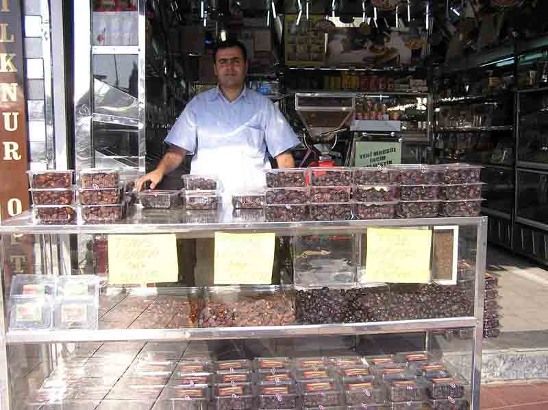 Ramazan ayı nedeniyle çarşı ve pazarlar hareketlendi
