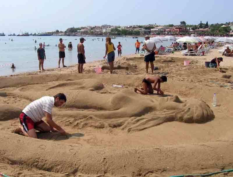 Barışı Çizen Çocuklar ödüllerini aldı