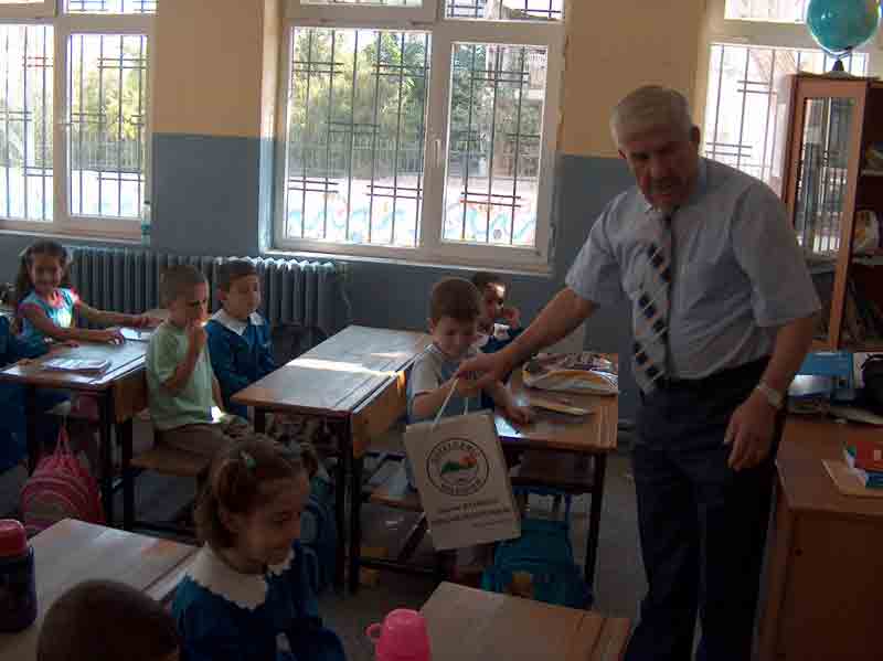 Bayaözlü’den eğitime destek