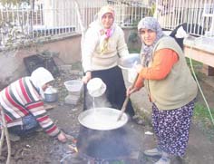 Yaşlılar sahip çıkıyor