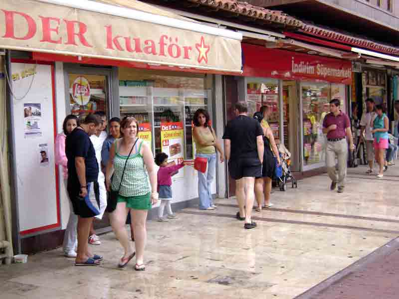 Kuşadası’nda yağmur