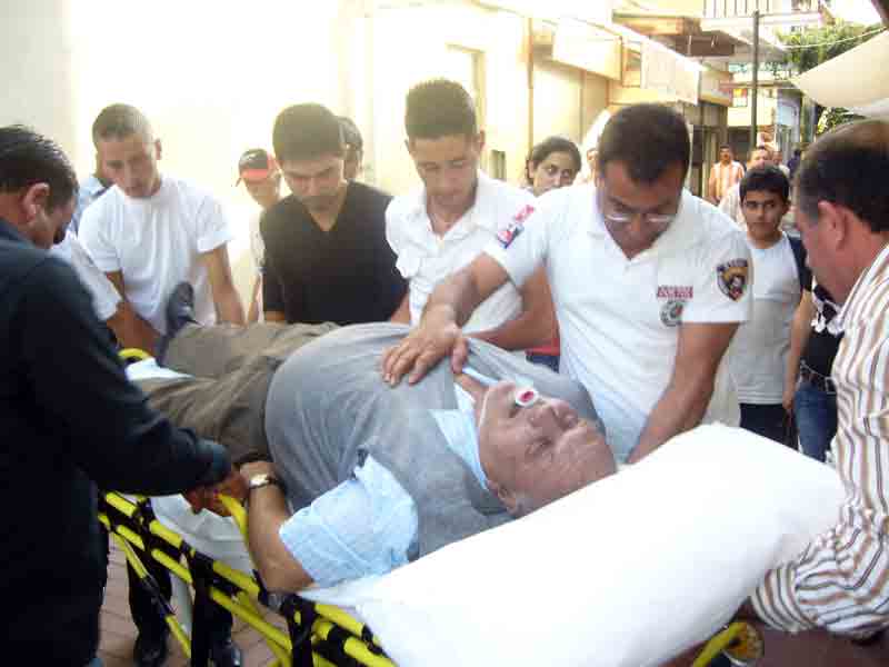 Sağlık Ekipleri’nin sokak ortasında ‘Geri döndürme’ çabası