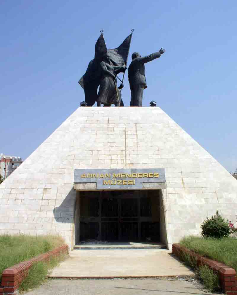 Menderes Müzesi Madde Bağımlılarının mekanı haline geldi